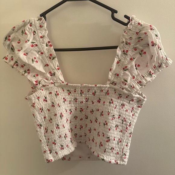 Japna White Top with Red Floral Accents - Picture 2 of 3